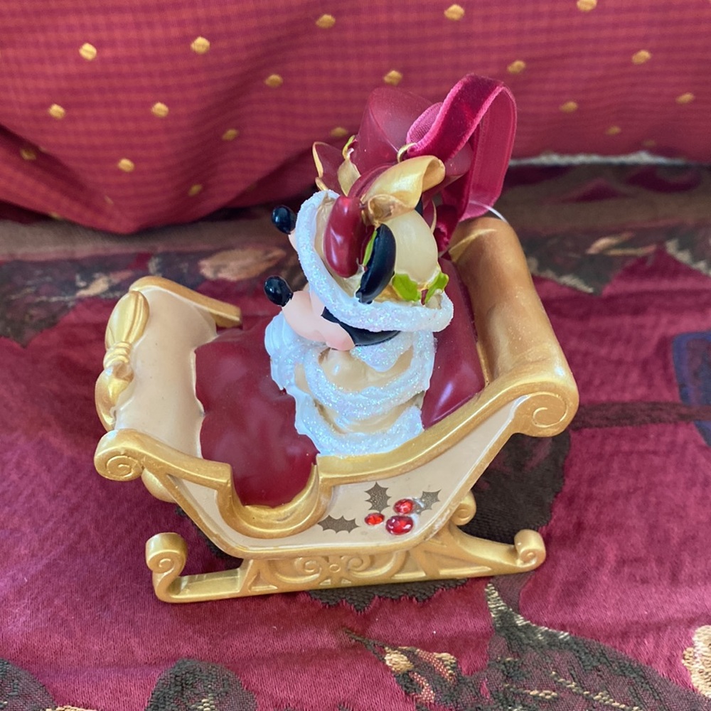NWT Disney parks victorian Minnie and Mickey Mouse Christmas sleigh ornament - Picture 4 of 7